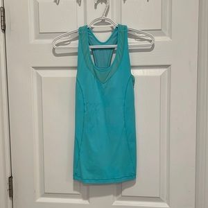 Lululemon workout tank
